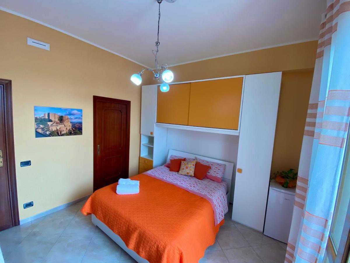 B&B Milena Paceco Buitenkant foto