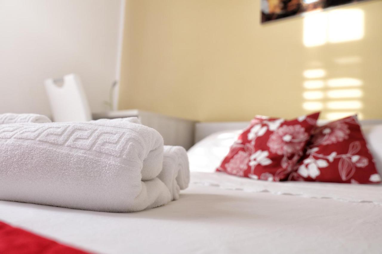 B&B Milena Paceco Buitenkant foto